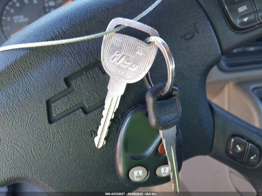 2004 Chevrolet Silverado 1500 Lt VIN: 2GCEC19T141378869 Lot: 43322027