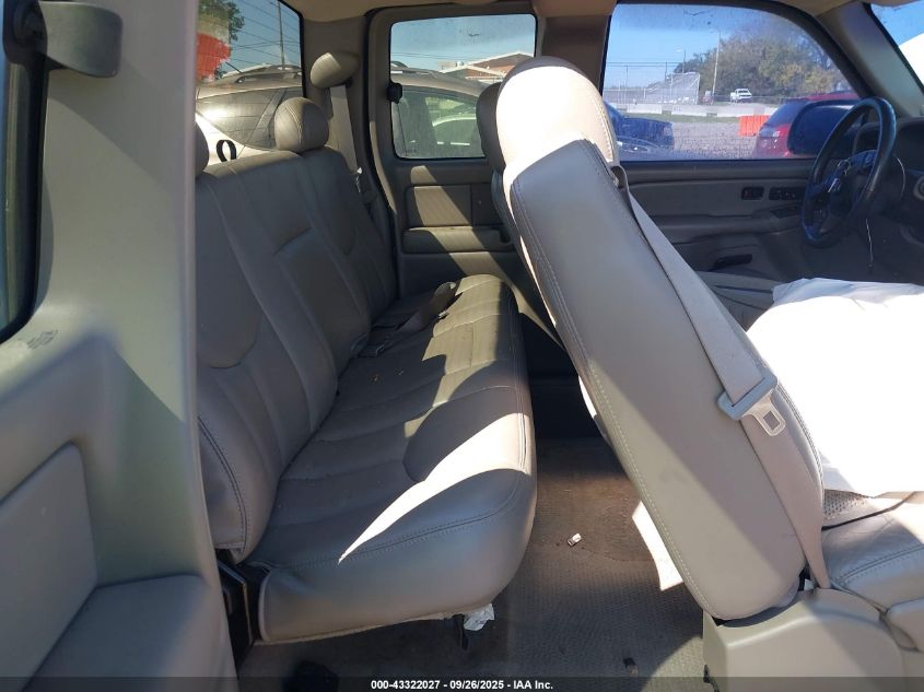 2004 Chevrolet Silverado 1500 Lt VIN: 2GCEC19T141378869 Lot: 43322027