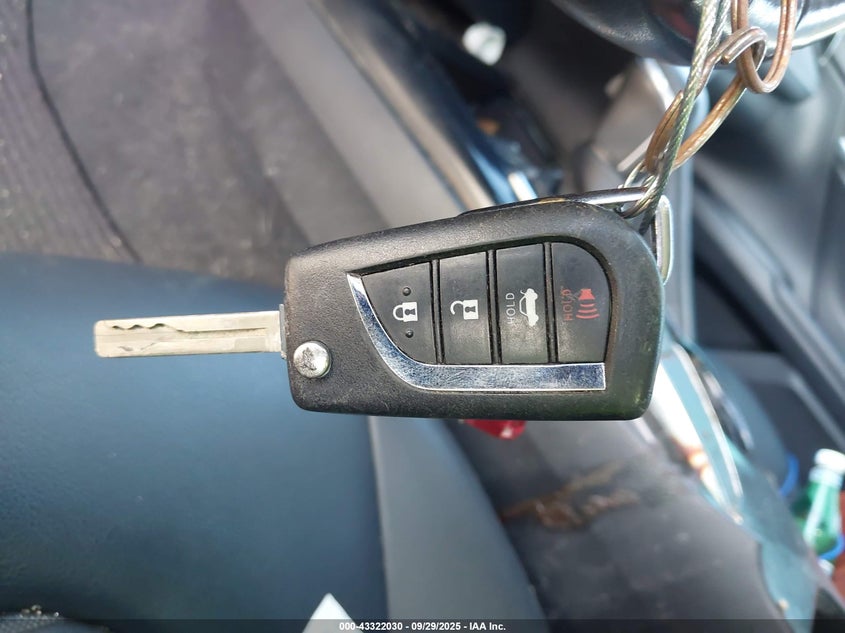 2019 TOYOTA CAMRY SE - 4T1B11HK3KU755619