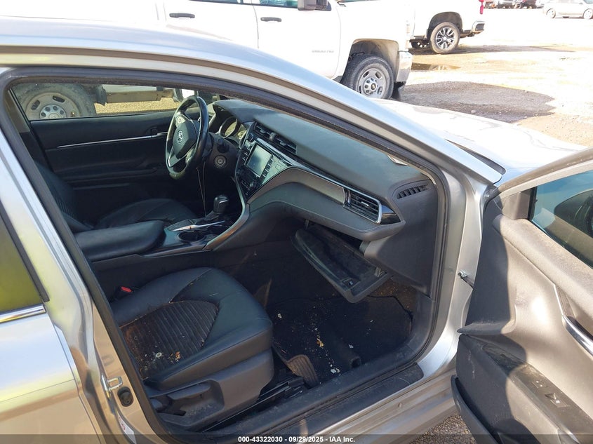 2019 TOYOTA CAMRY SE - 4T1B11HK3KU755619