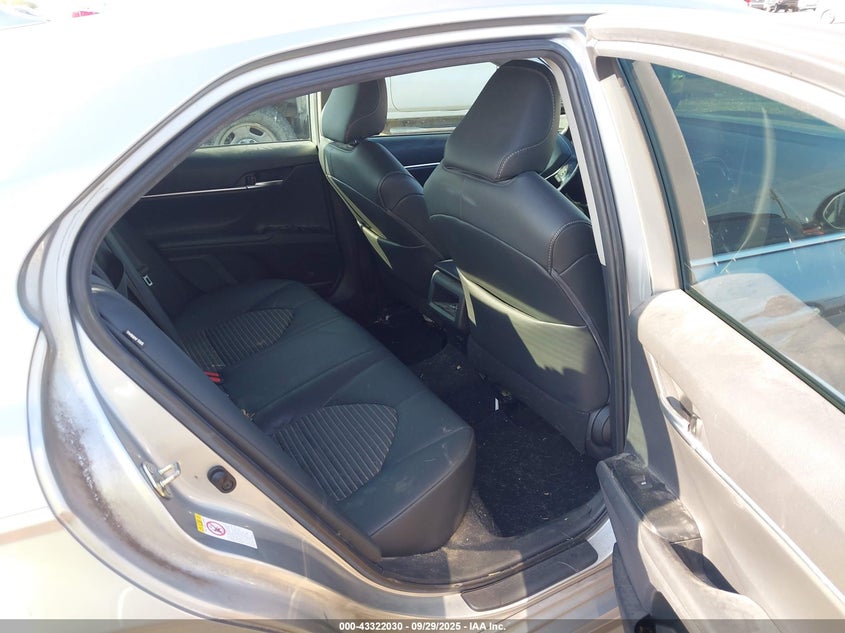 2019 TOYOTA CAMRY SE - 4T1B11HK3KU755619