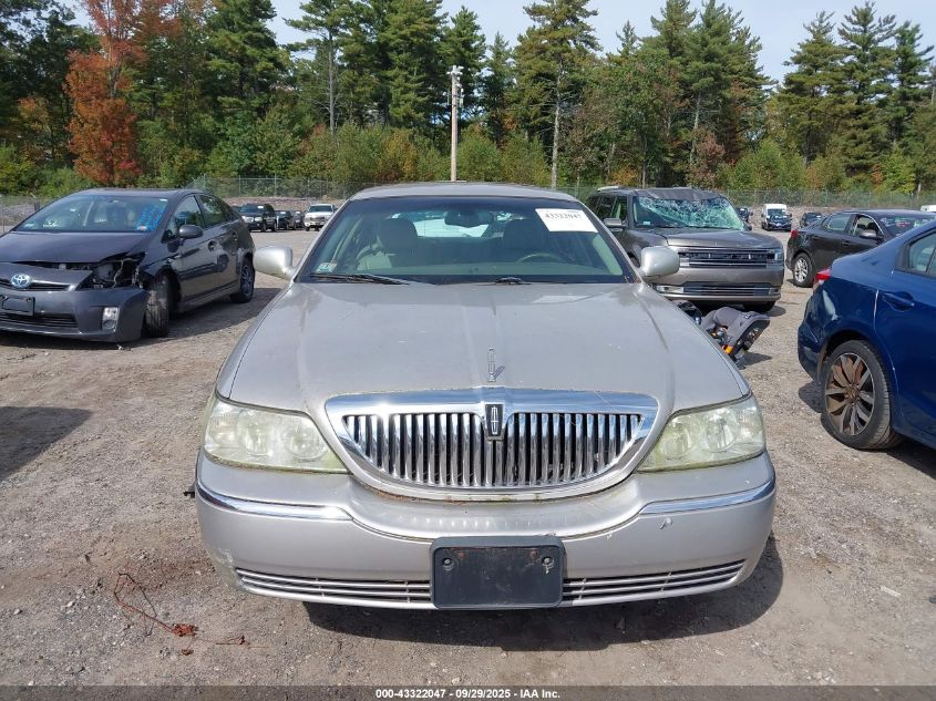 2005 Lincoln Town Car Signature VIN: 1LNHM81W55Y635003 Lot: 43322047