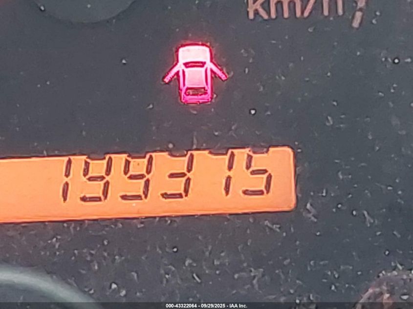 2011 Toyota Tundra Grade 5.7L V8 VIN: 5TFEY5F15BX112122 Lot: 43322064