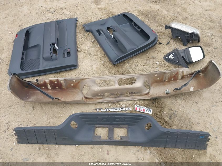 2011 Toyota Tundra Grade 5.7L V8 VIN: 5TFEY5F15BX112122 Lot: 43322064