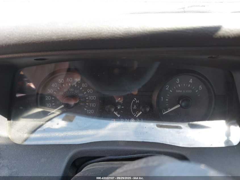 2008 Mercury Grand Marquis Ls VIN: 2MEFM75V68X627454 Lot: 43322107