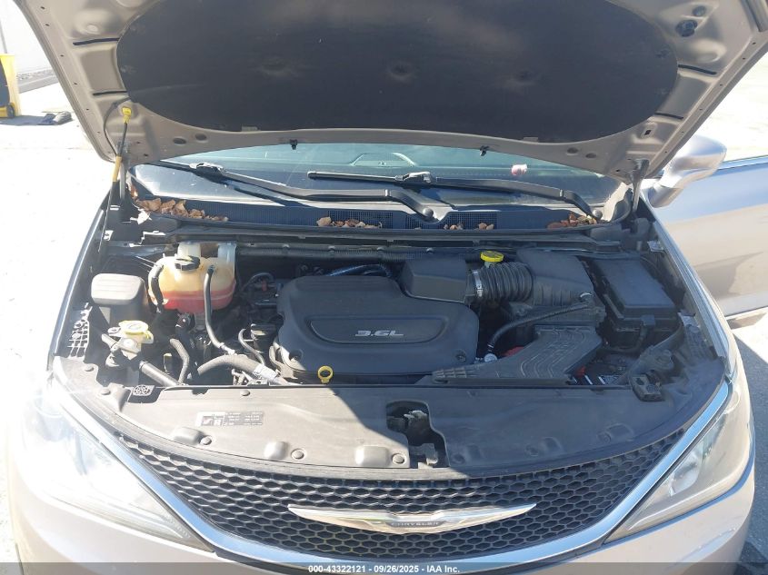 2017 Chrysler Pacifica Touring-L VIN: 2C4RC1BG4HR540225 Lot: 43322121