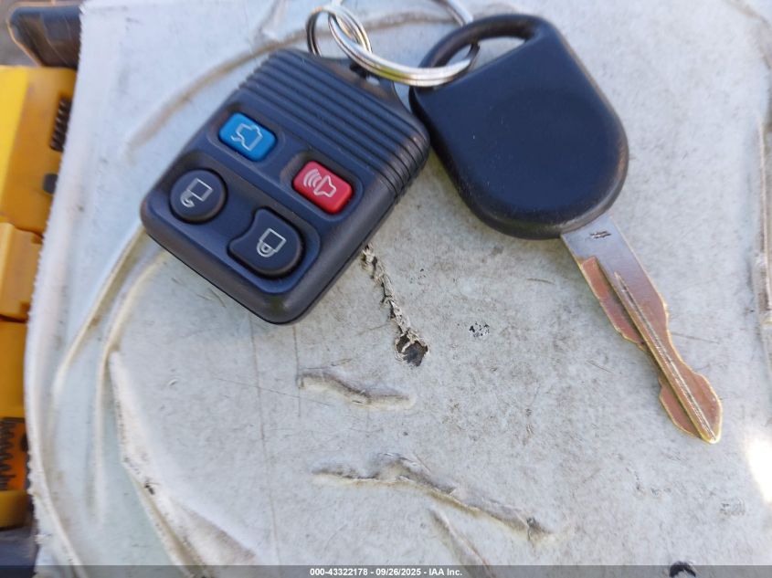 2009 Ford Focus Se VIN: 1FAHP35N69W114623 Lot: 43322178