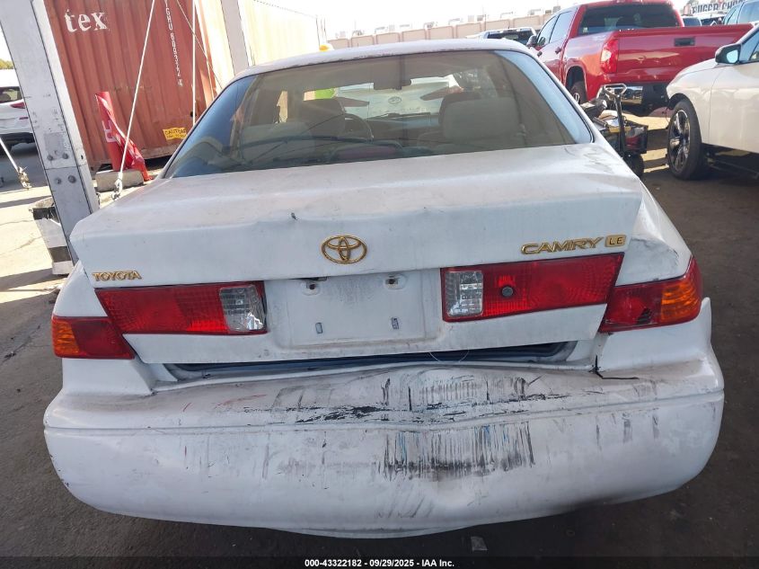 2000 Toyota Camry Le VIN: JT2BG22K0Y0464957 Lot: 43322182