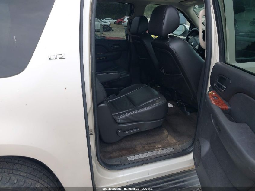 2009 Chevrolet Suburban 1500 Ltz VIN: 1GNFC36J39R242199 Lot: 43322206