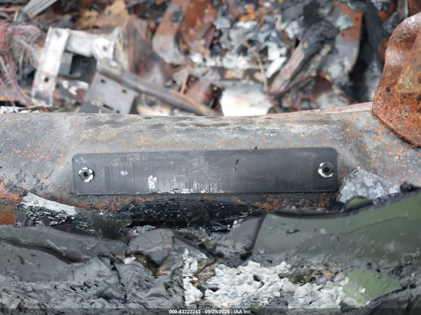 2005 Chevrolet Suburban 1500 Z71 VIN: 3GNEC16Z55G224836 Lot: 43322242