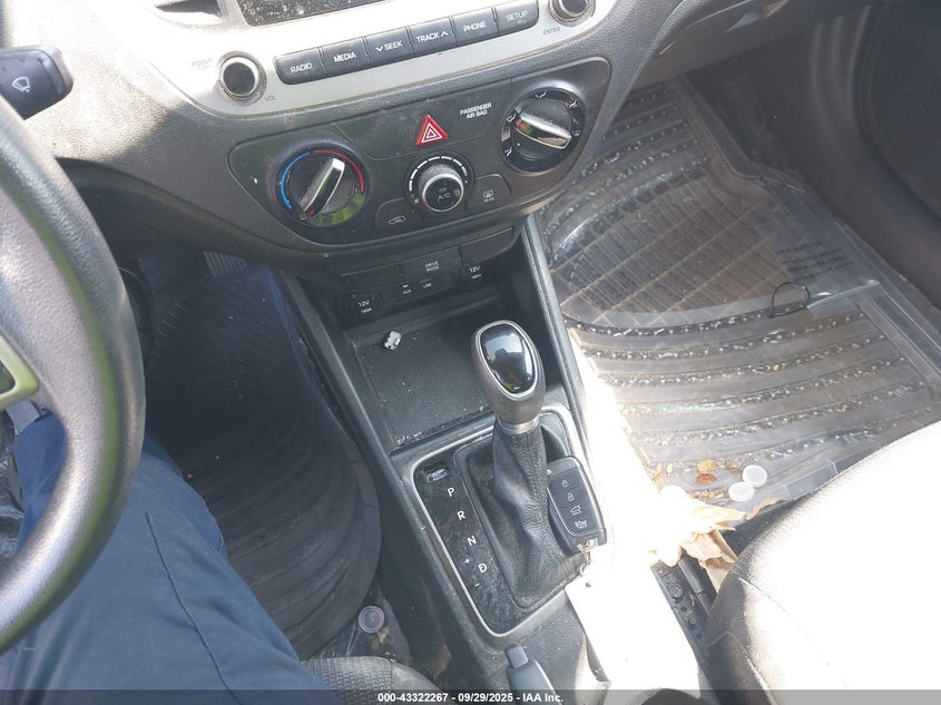 2020 HYUNDAI ACCENT SE - 3KPC24A6XLE096779