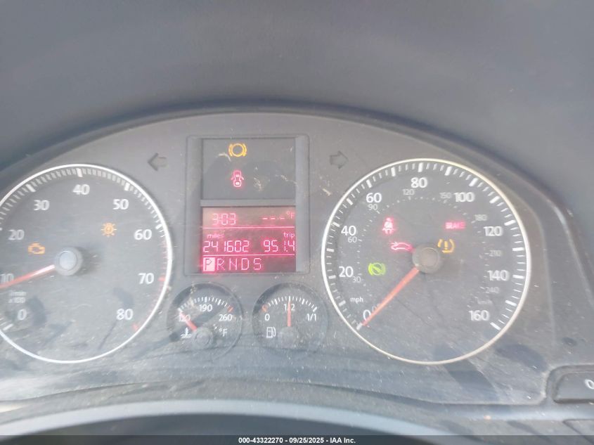 2008 Volkswagen Rabbit S VIN: WVWBA71K88W335384 Lot: 43322270