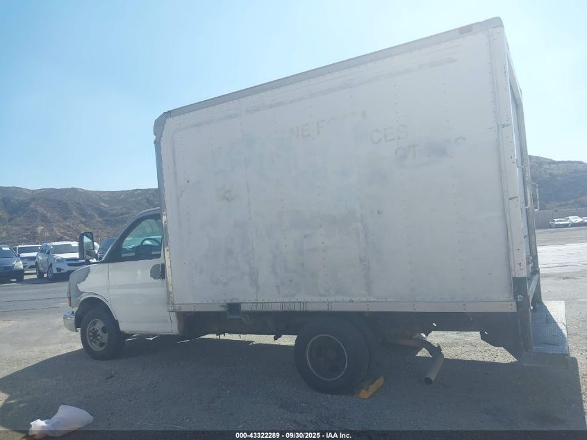 2005 Chevrolet Express Cutaway Base W/C7L/C7N VIN: 1GBJG31U651238220 Lot: 43322289