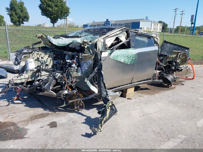 Vin: 7g2cehee9ra025554, lot: 43816971, tesla cybertruck cyberbeast 20242
