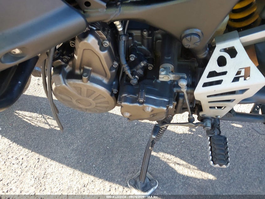 2012 Yamaha Xt1200Z VIN: JYADP03EXCA000523 Lot: 43322334