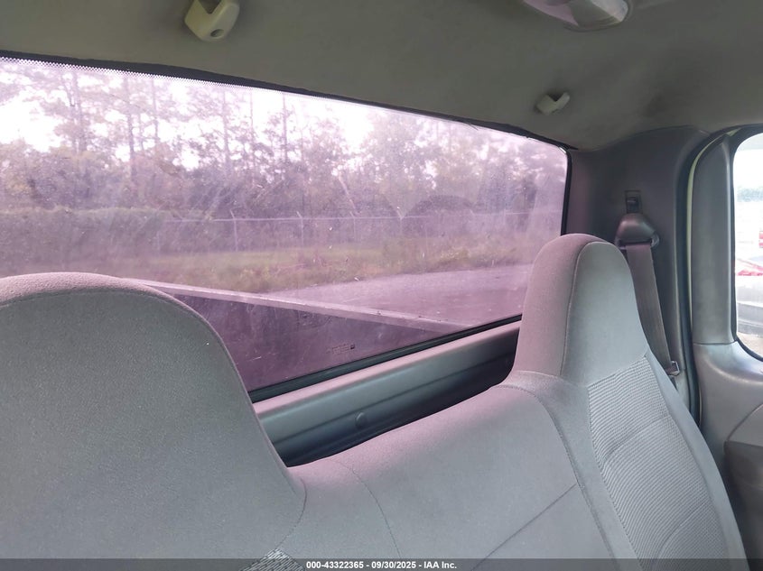 2004 Ford F-150 Heritage Xl/Xlt VIN: 2FTRF17W94CA68706 Lot: 43322365