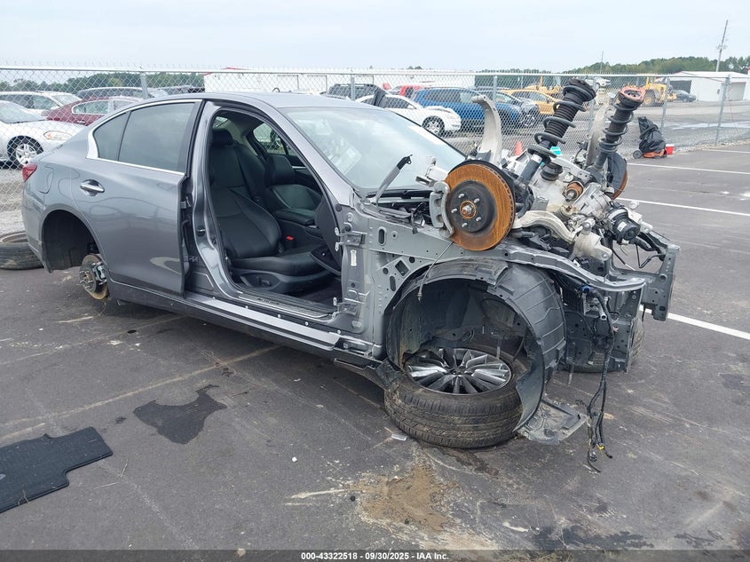 INFINITI Q50 LUXE AWD
