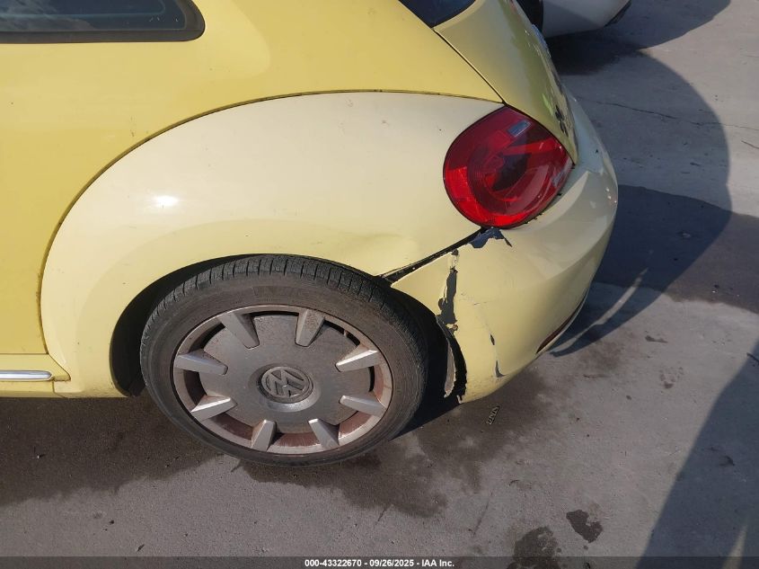2012 Volkswagen Beetle 2.5L VIN: 3VWJX7ATXCM639681 Lot: 43322670
