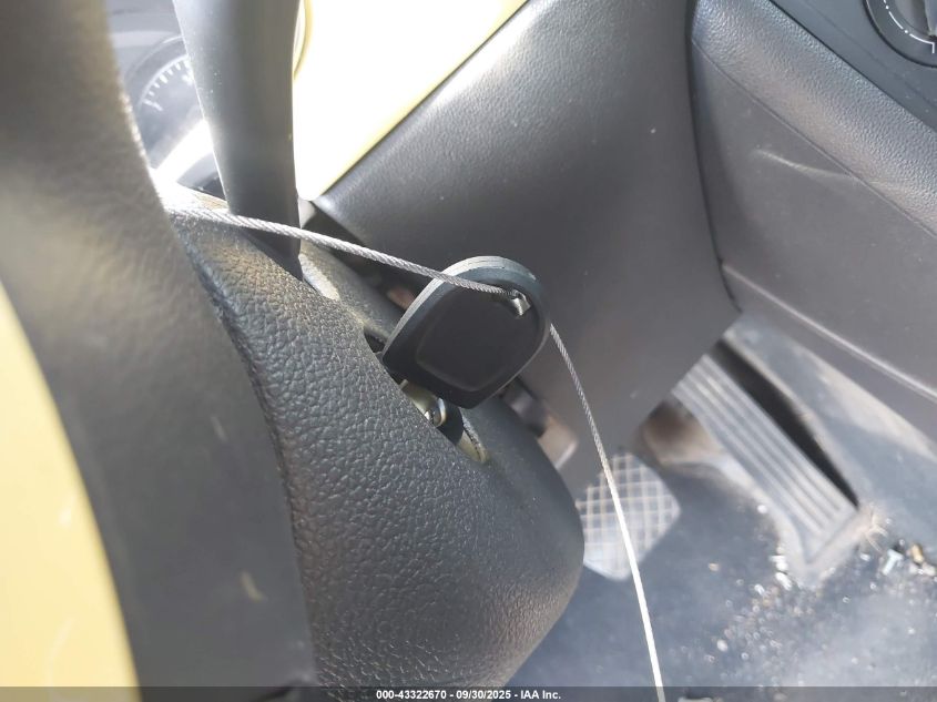 2012 Volkswagen Beetle 2.5L VIN: 3VWJX7ATXCM639681 Lot: 43322670