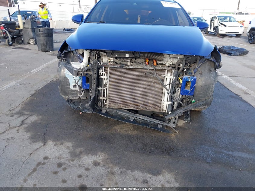 2019 HYUNDAI IONIQ HYBRID SEL - KMHC75LC0KU127706