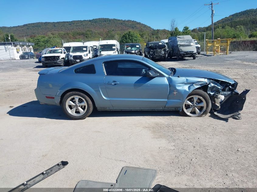2007 Ford Mustang V6 Deluxe/V6 Premium VIN: 1ZVHT80N075349612 Lot: 43322896