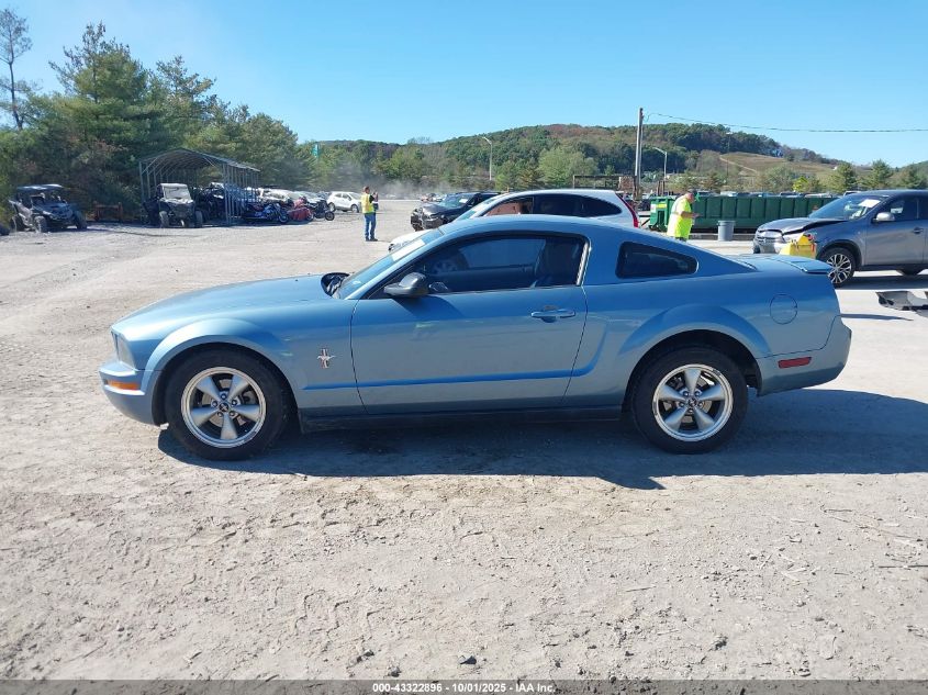 2007 Ford Mustang V6 Deluxe/V6 Premium VIN: 1ZVHT80N075349612 Lot: 43322896