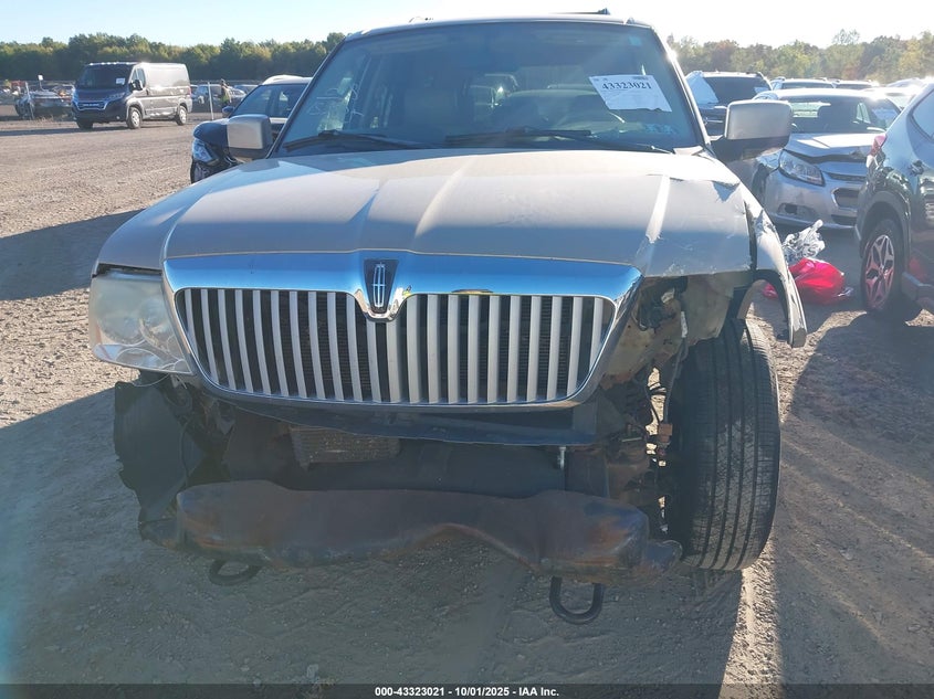 2006 Lincoln Navigator Luxury/Ultimate VIN: 5LMFU28526LJ06864 Lot: 43323021