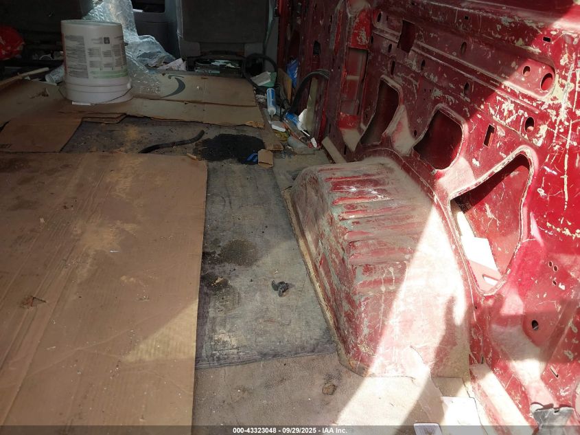 2000 Ford E-250 Commercial/Recreational VIN: 1FTNE24L1YHA32475 Lot: 43323048