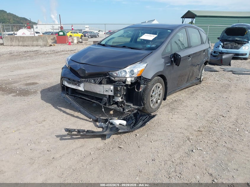 2015 TOYOTA PRIUS V THREE - JTDZN3EU4FJ034340