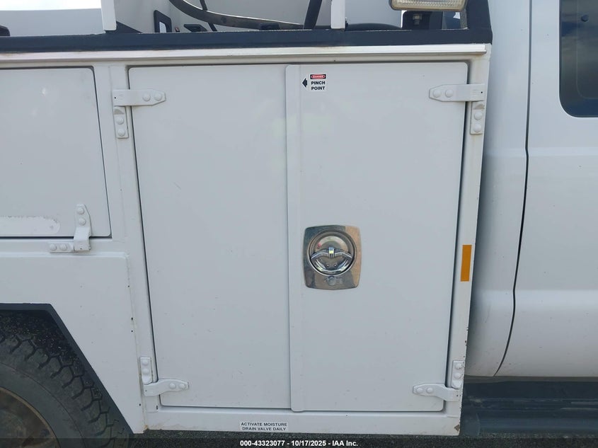 2013 Ford F-450 Chassis Xl VIN: 1FD0X4GY4DEB10987 Lot: 43323077