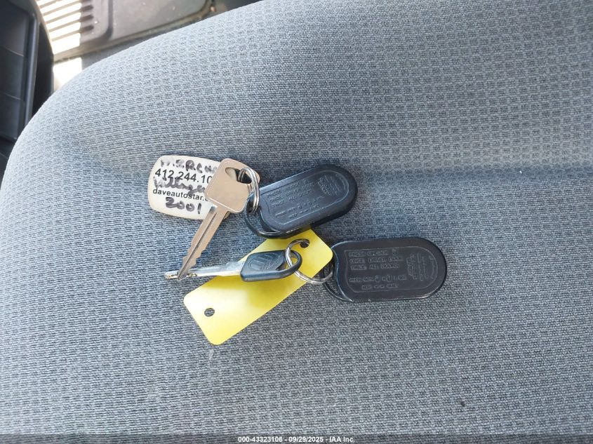 2001 Mercury Villager VIN: 4M2ZV11T21DJ07904 Lot: 43323106