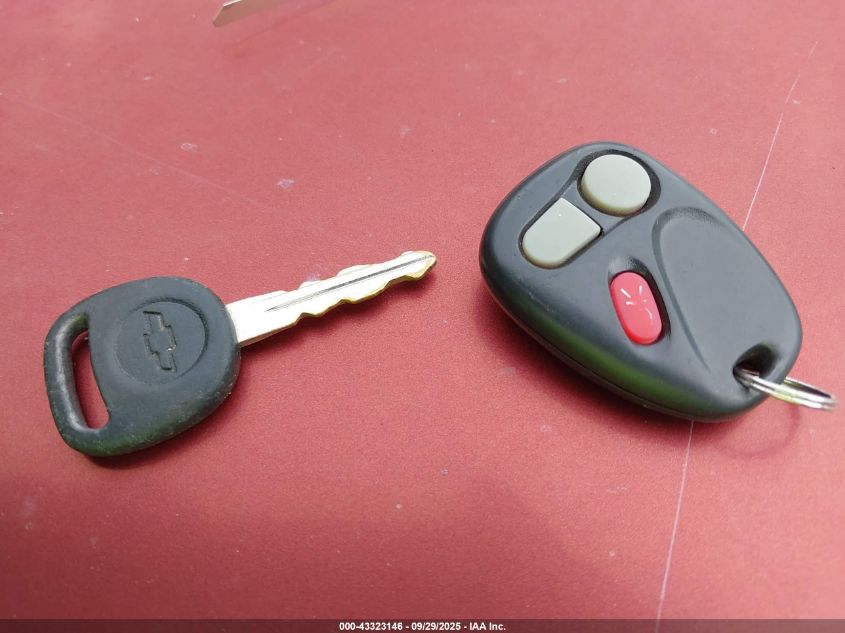 2002 Chevrolet Tahoe Lt VIN: 1GNEC13Z22R290597 Lot: 43323146