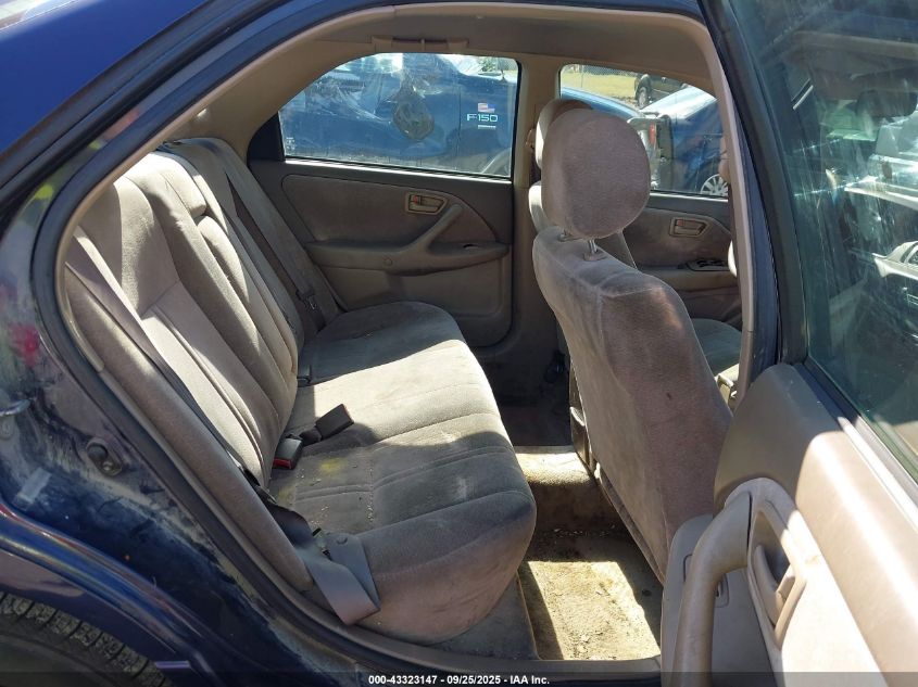 1999 Toyota Camry Le VIN: JT2BG22K4X0307527 Lot: 43323147