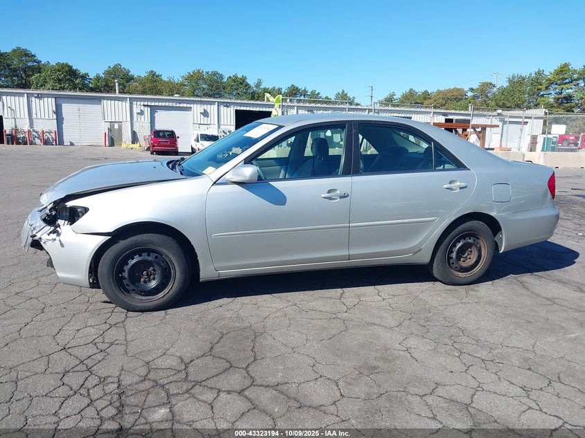 2002 Toyota Camry Le VIN: 4T1BE32K12U051024 Lot: 43323194