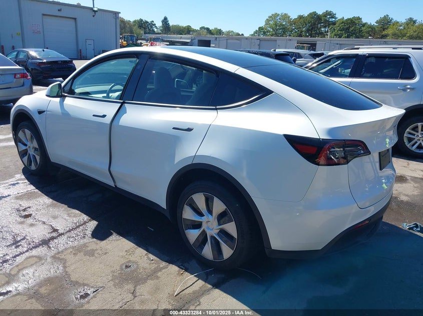 7SAYGDEE6PF811889 2023 TESLA MODEL Y photo no. 3