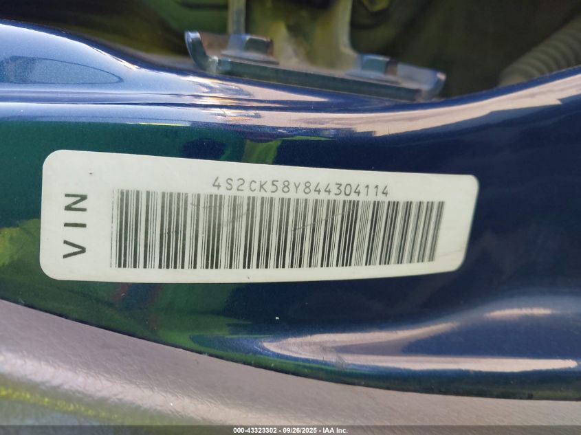 2004 Isuzu Rodeo S 3.5L V6 VIN: 4S2CK58Y844304114 Lot: 43323302