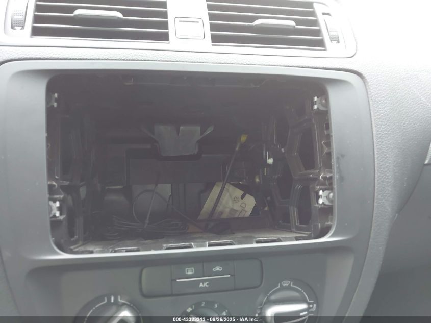 2018 Volkswagen Jetta 1.4T S VIN: 3VW2B7AJ3JM233644 Lot: 43323313