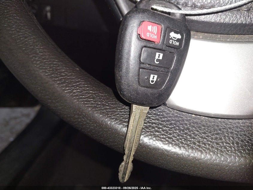 2014 TOYOTA COROLLA LE PLUS - 2T1BURHE4EC117188