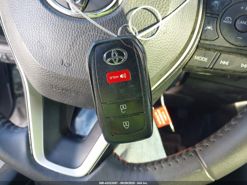 2025 TOYOTA COROLLA SE - JTND4MBE8S3238746