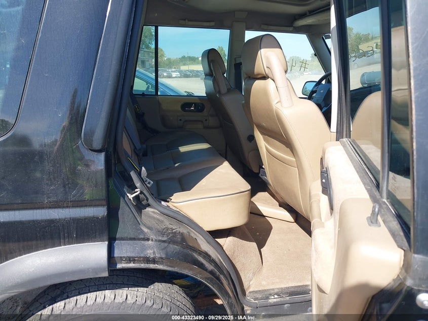 2000 Land Rover Discovery Series Ii Cloth/Series Ii Leather VIN: SALTY1244YA260377 Lot: 43323490