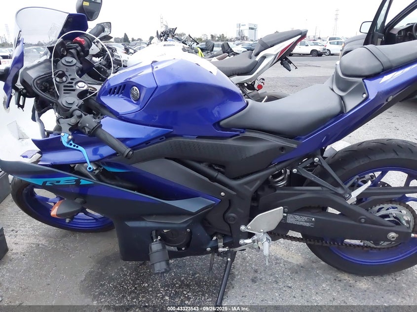 2024 Yamaha Yzfr3 A VIN: MH3RH18Y9RK015065 Lot: 43323543