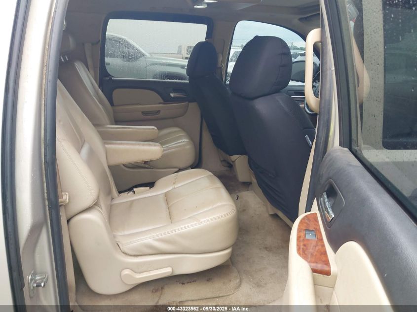 2007 Chevrolet Suburban 1500 Ltz VIN: 1GNFC16077J373305 Lot: 43323562