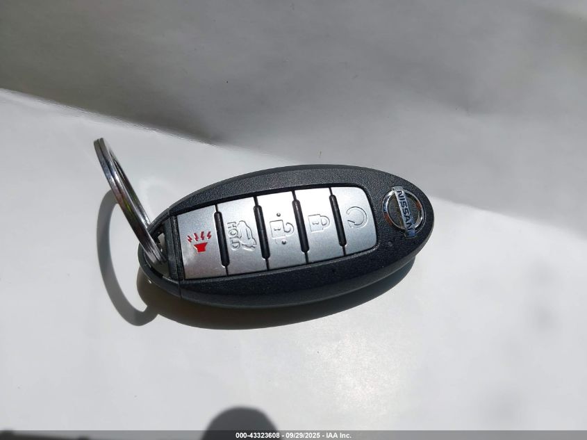 2019 NISSAN ROGUE SV - 5N1AT2MT3KC755250