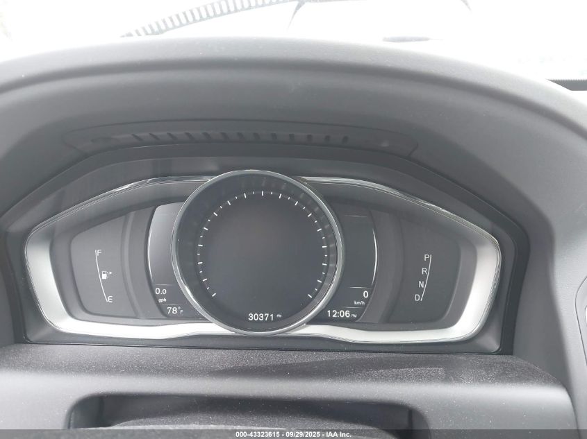 2017 Volvo Xc60 Inscription VIN: YV440MRU0H2010023 Lot: 43323615