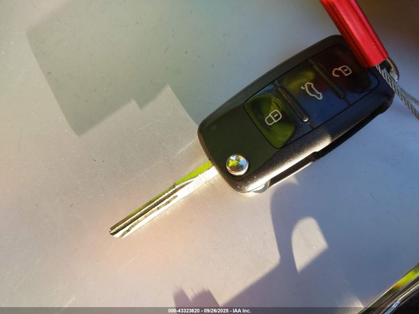 2013 Volkswagen Gti Wolfsburg Edition VIN: WVWGV7AJ9DW130068 Lot: 43323620