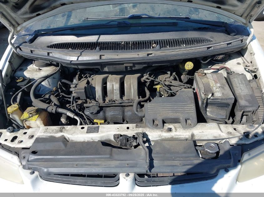 2000 Dodge Caravan VIN: 2B4GP25R0YR663631 Lot: 43323792