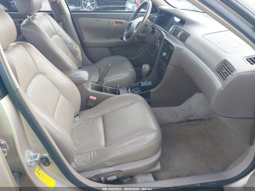 4T1BF28K8YU950700 2000 TOYOTA CAMRY photo no. 5
