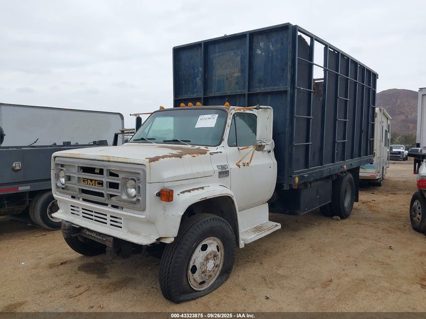 1979 GMC 6000 white null null T16DA9V586547 photo #3