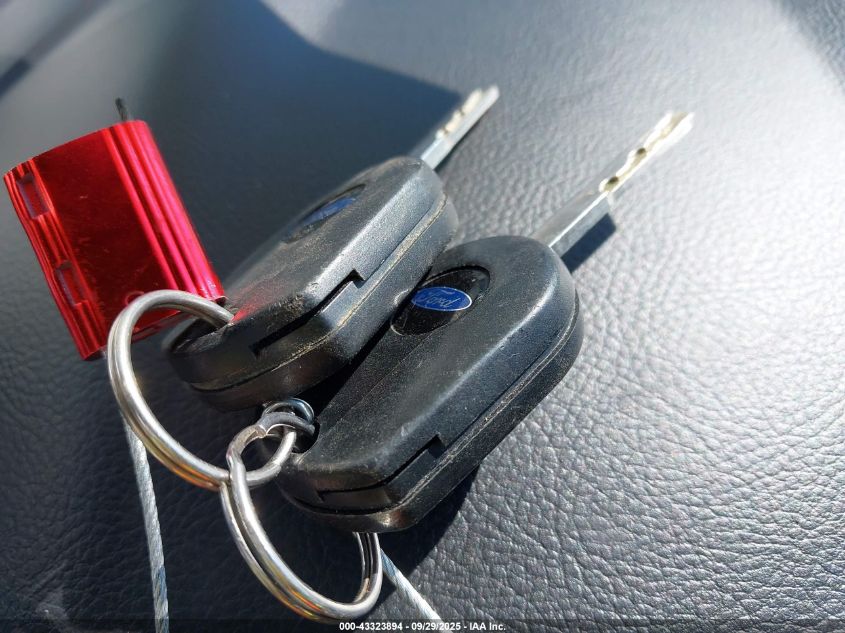 2017 Ford Focus Se VIN: 1FADP3F22HL263212 Lot: 43323894