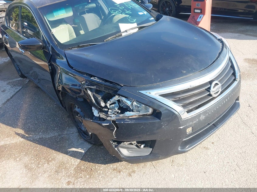 2013 Nissan Altima 2.5 S VIN: 1N4AL3AP4DN503800 Lot: 43324029